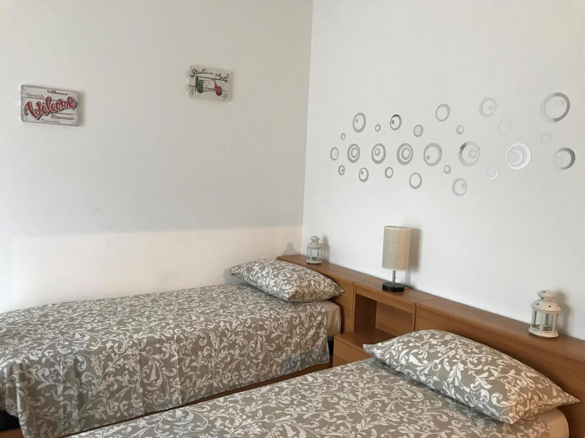 דומודוסולה B&B La Terrazza מראה חיצוני תמונה