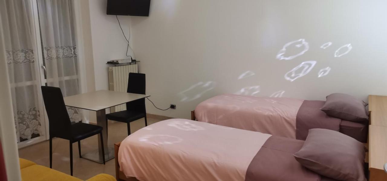 דומודוסולה B&B La Terrazza מראה חיצוני תמונה